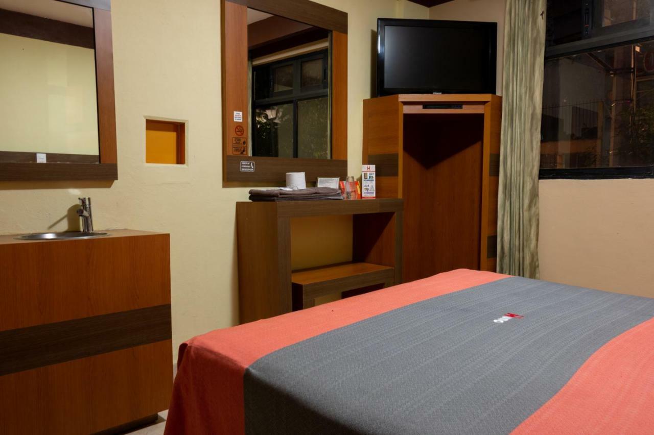 Hotel H - Fabiola Adults Only Kota Meksiko Bagian luar foto